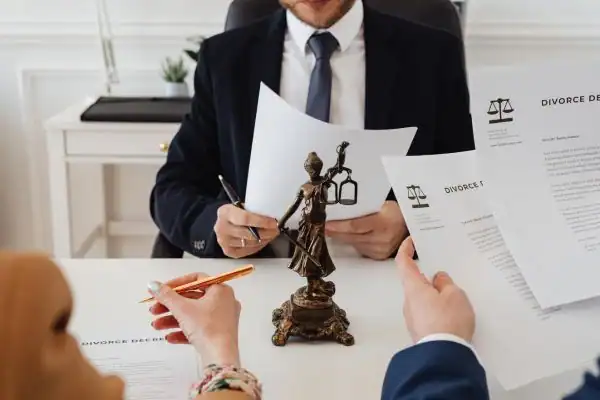 our fees Horncastle from EH Mediation - image of couple in joint mediation meeting